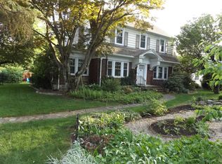 2109 Crompond Rd, Cortlandt Manor, NY 10567