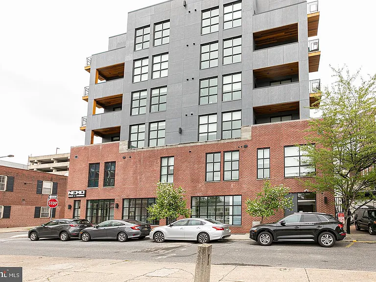 240 N 2nd St #4W — Photo 16