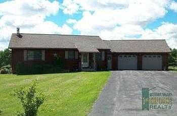 2nd image of 2959 Gorton Lake Rd
