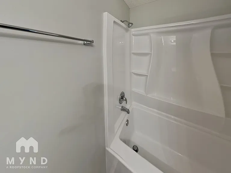 219 American Dr — Photo 12