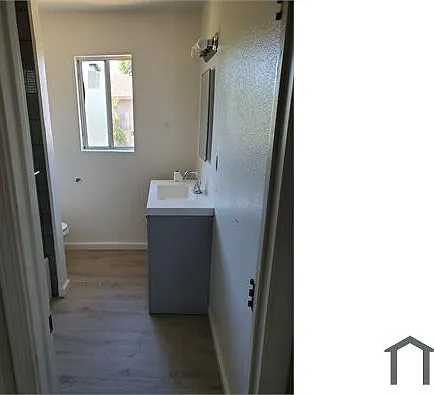 2311 Craig Ave — Photo 2