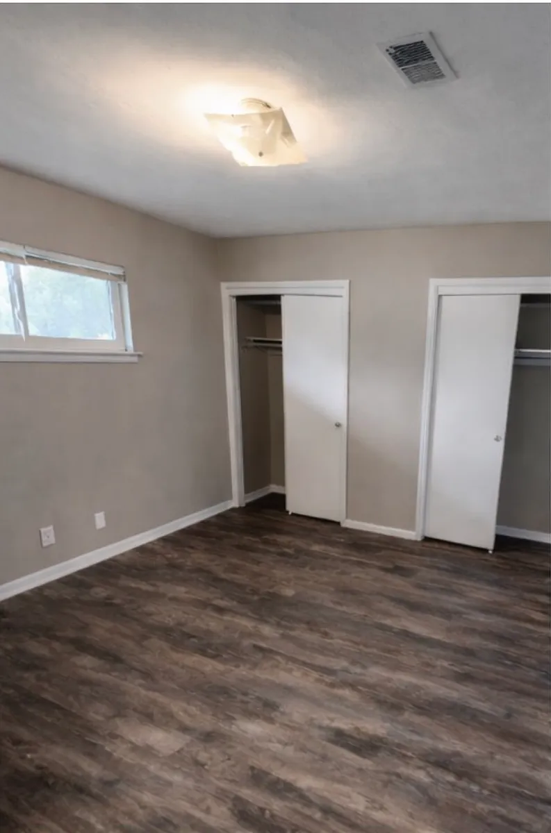 Building Photo - 4153 Hamilton St #11E