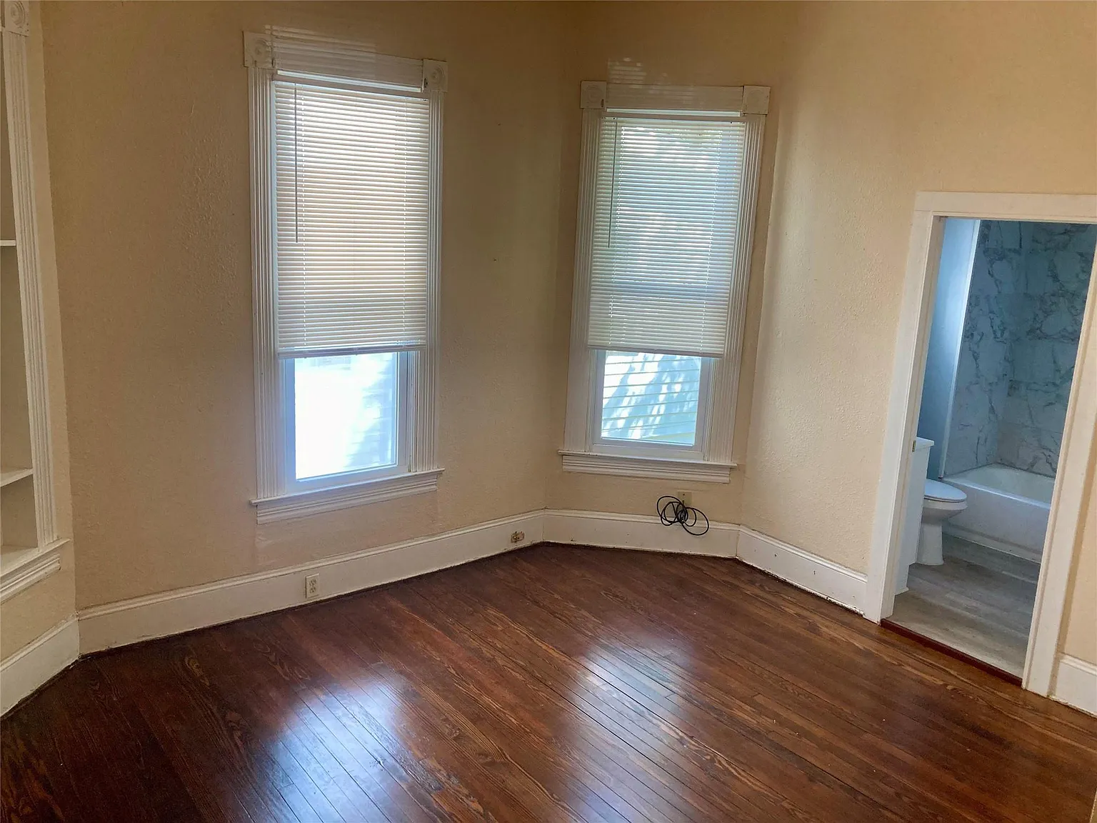 3 bed, 2.0 bath, 1500 sqft, $1,725 — Photo 4