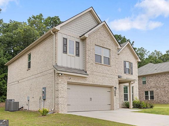 2nd image of 116 Cabin Way