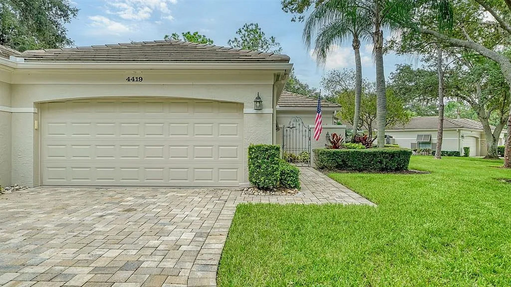 3 bed, 2.0 bath, 1628 sqft, $6,000 — Photo 1