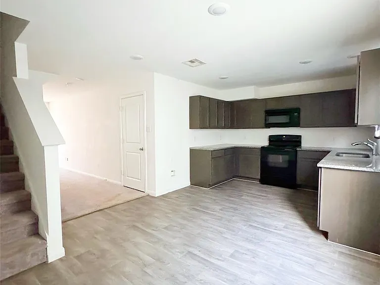 245 Water Oak — Photo 17