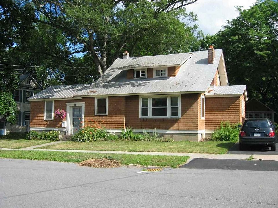1st image of 63 Chapman St