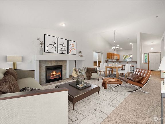 3rd image of 9218 191st Street E