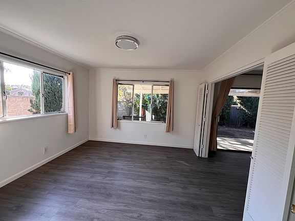 4th image of 6513 Mammoth Ave