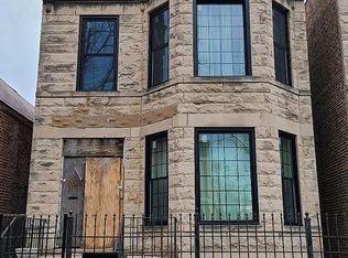 3122 W Arthington St, Chicago, IL 60612