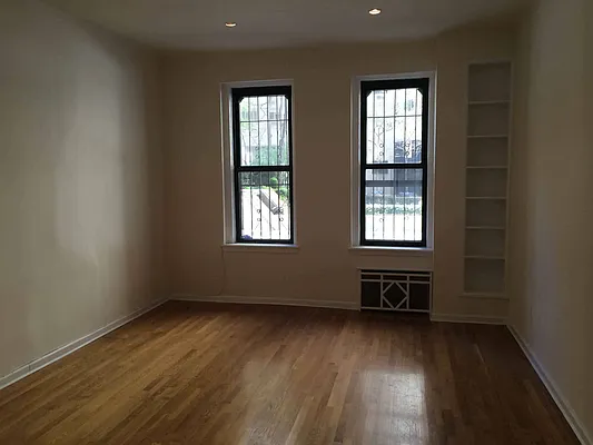 Rented by Francine Realty | media 17