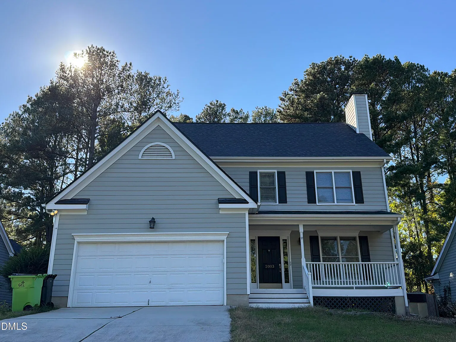 3 bed, 2.5 bath, $2,200 — Photo 1