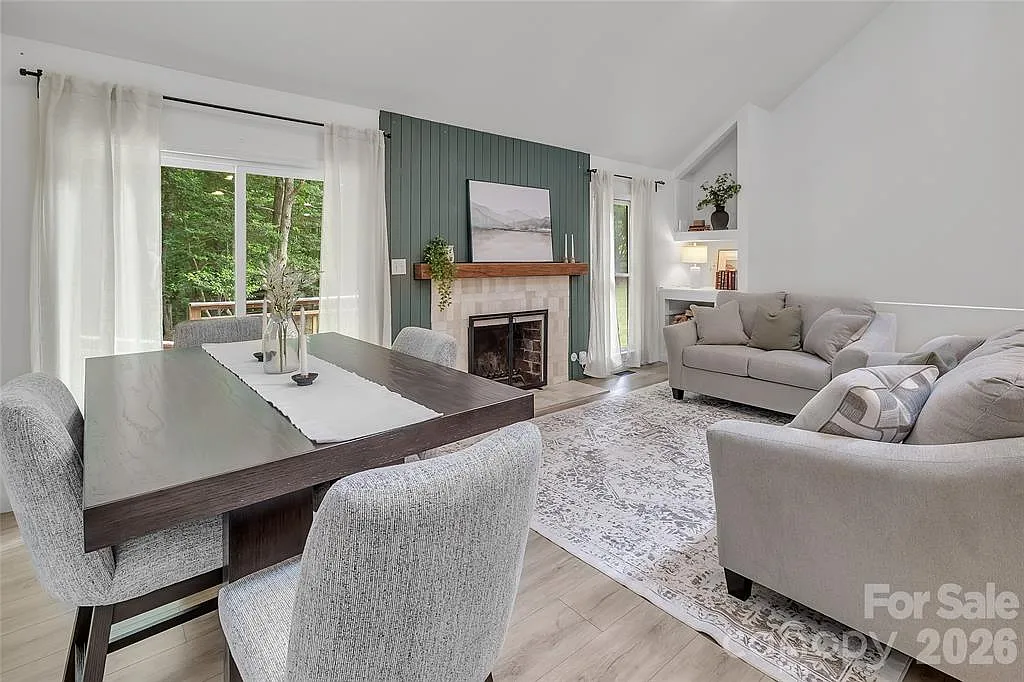 4 bed, 2333 sqft, $2,350 — Photo 4