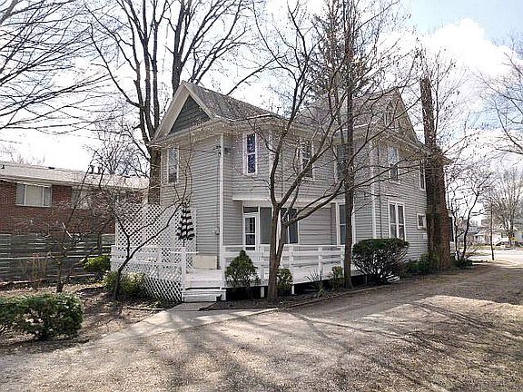 2nd image of 108 Pekin St