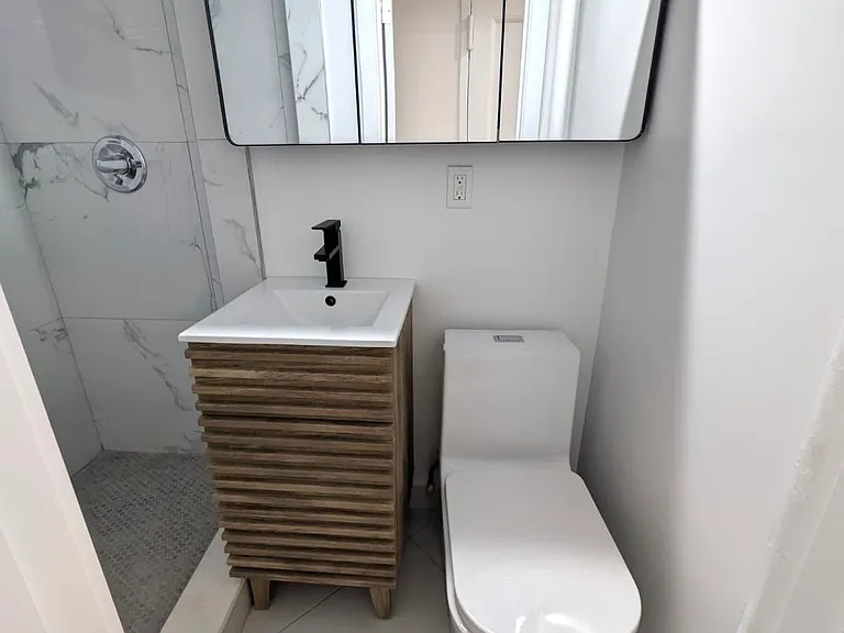 410 E 75th St #2C — Photo 8
