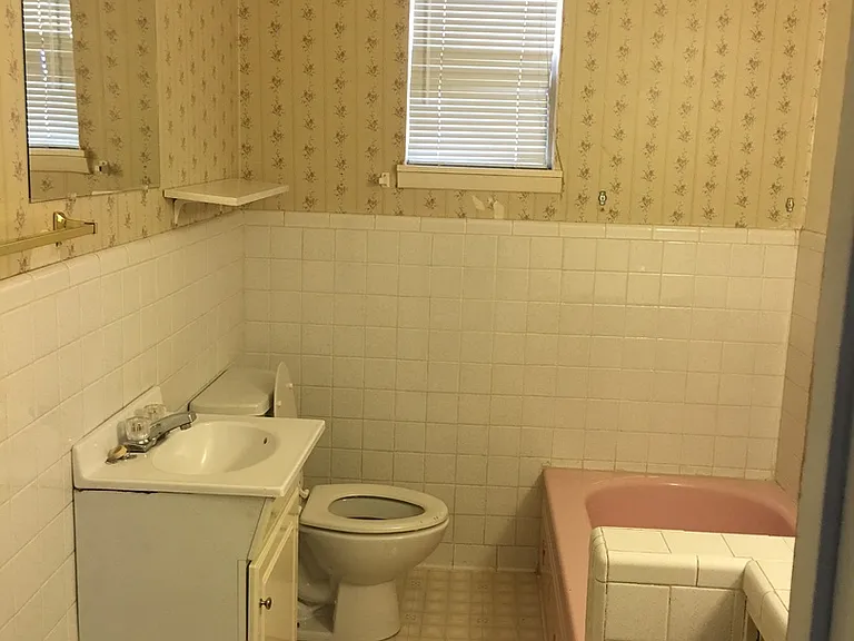 1617 S Main Ave — Photo 8