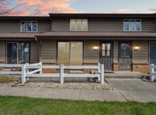 227 Ba Wood Ln, Janesville, WI 53545
