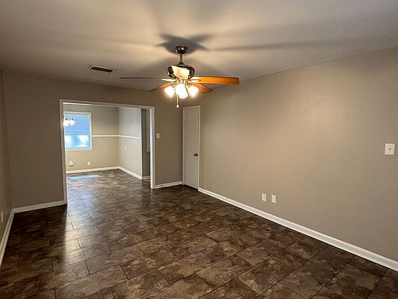 3rd image of 1405 Stone St