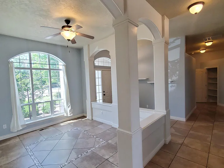 1828 E Serchio Ct — Photo 22