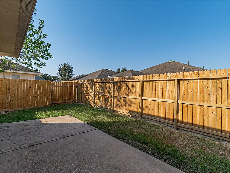 7431 Riven Oaks Ct — Photo 50