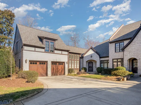 1319 Queensferry Rd, Cary, NC 27511