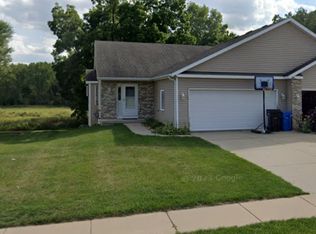 310 Douglas Dr, Brooklyn, WI 53521