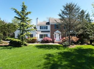 11 Layton Ct, Hillsborough, NJ 08844