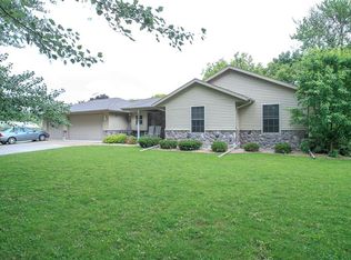 6460 W Decorah Ave, Oshkosh, WI 54902