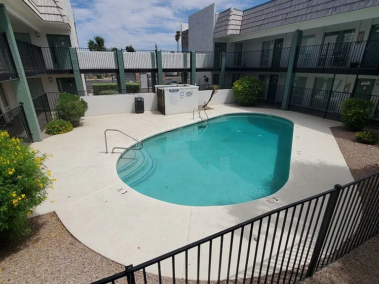 Mountain View Condos — Photo 26
