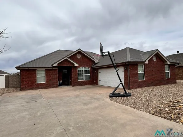 2208 W Beech St, Portales, NM 88130