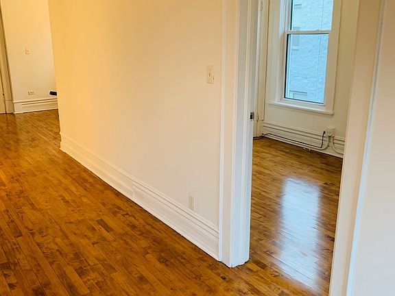5th image of 2706 W Cortez St APT 3N