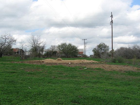 4th image of 770 Us Hwy 90a W