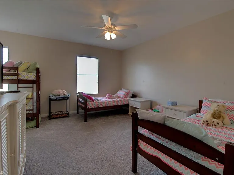 8109 Chianti Ln — Photo 29