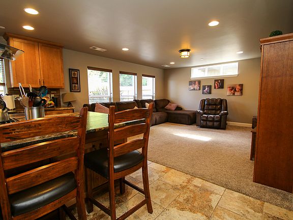 3rd image of 4171 Berner Ln