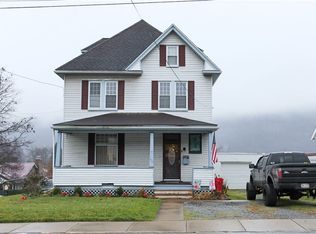 630 Pittsburgh St, Springdale, PA 15144