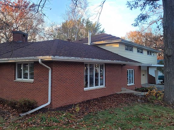 4th image of 379 Grove St