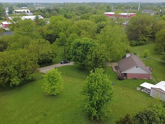 2nd image of 9236 Crawfordsville Rd