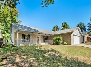 1720 Oxford Pl, Springdale, AR 72764