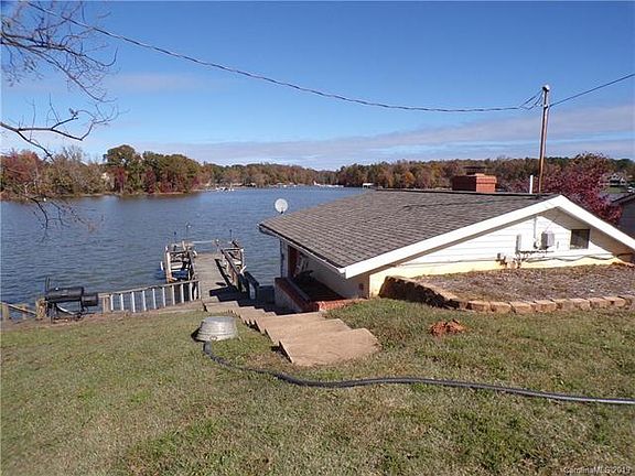 2nd image of 107 Cathey St