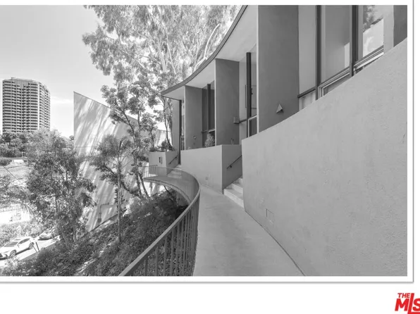 3625 Fredonia Dr APT 10, Los Angeles, CA 90068