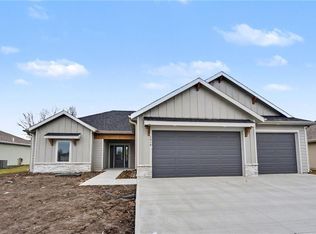 1210 Alexander Ct, Ottawa, KS 66067