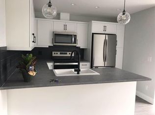 585 Burne Ave, Kelowna, BC V1Y5P3