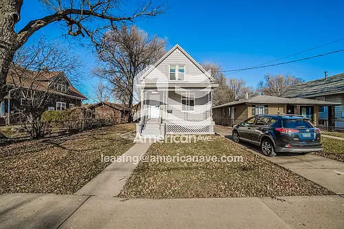 1925 W Laura Ave Photo 1