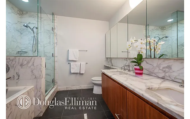 Sold by Douglas Elliman | media 21