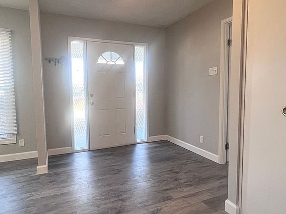 2nd image of 3912 Manorwood Dr