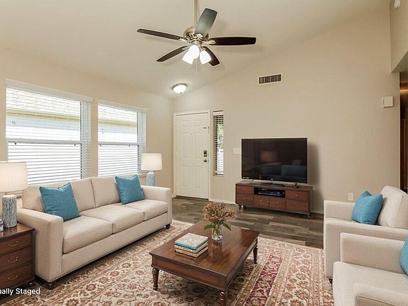 4th image of 921 S Val Vista Dr Unit 124
