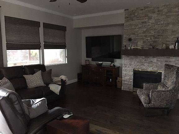 5th image of 433 Knowlton Ct