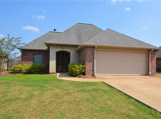 5951 Ron Mar Dr, Alexandria, LA 71303