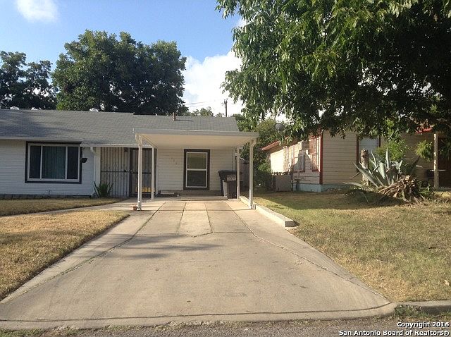 1st image of 158 Gaskin Dr