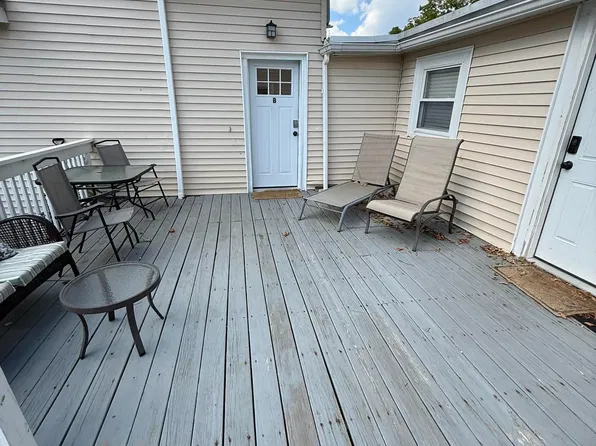 1 Maple Pl, Salem, NH 03079